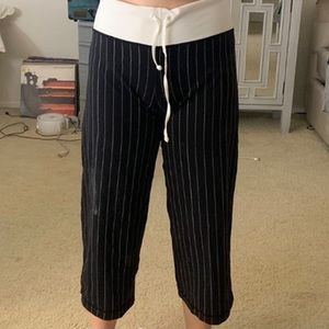 lulu lemon stripped capri leggings